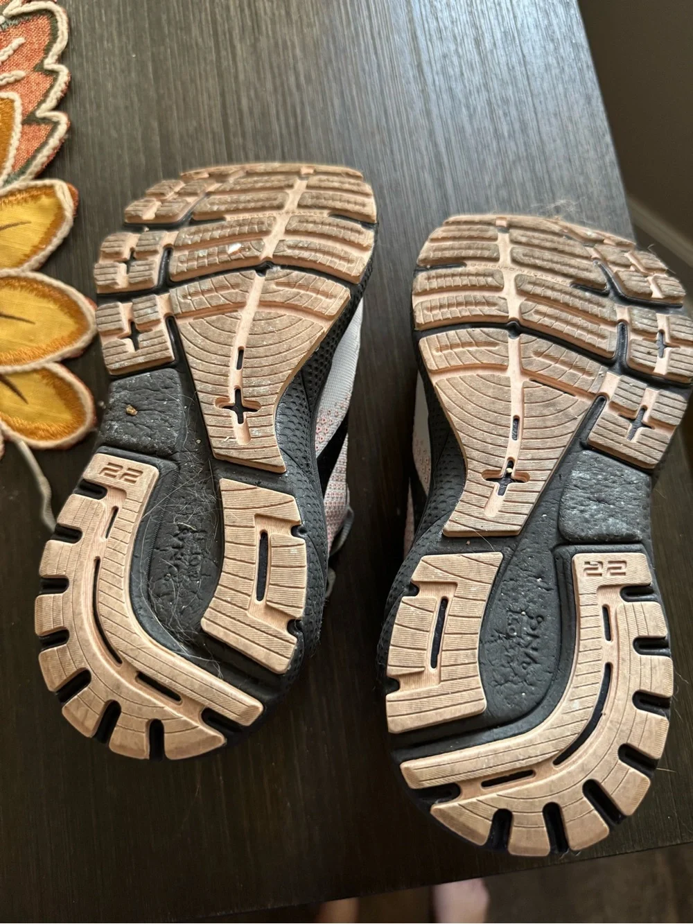 Women’s brooks running shoes